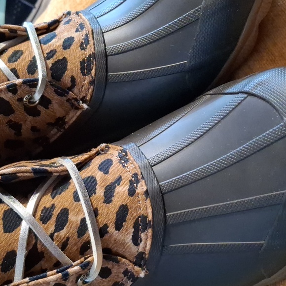 Sperry Leopard Pattern Boots with Black and Tan NWOT !! Size 8.5 - Picture 3 of 8
